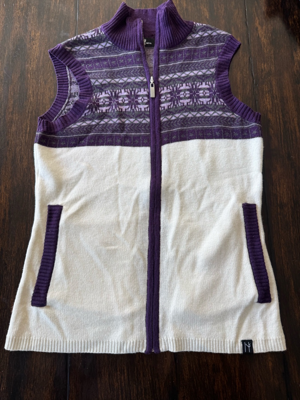 Neve Cream and Purple Zip Up Nordic Pattern Sweater vest Sz Small